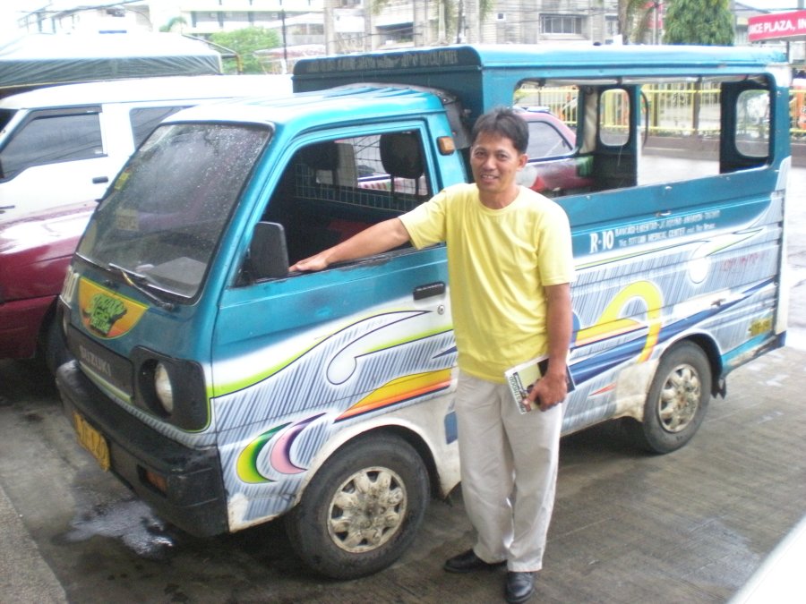 Bro Bebe w Jeepney Taxi