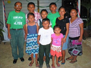 luis-elizabeth-tiul-family-1